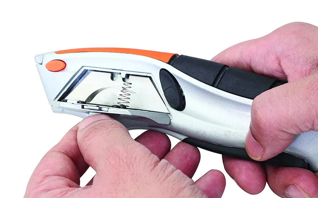 Groz Heavy Duty Retractable Utility Knife